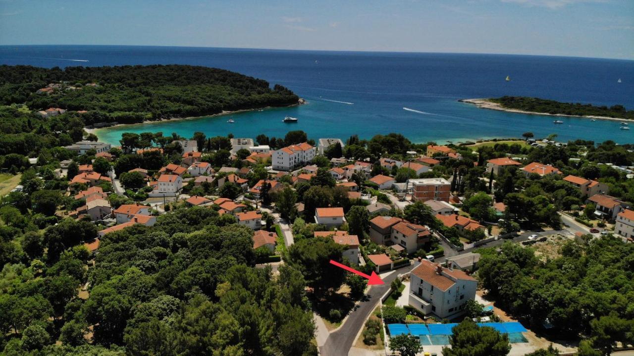 Predivan Novouredeni Apartman U Blizini Mora Banjole Exterior foto